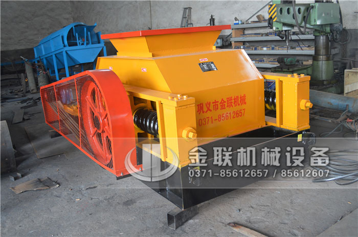 小型爪型強力破碎機投資少、見效快